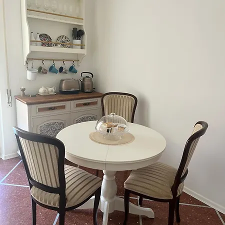 La Casa Nostra *
